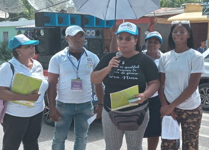 Movilización prevención de la violencia y embarazos en adolescentes En Yaguate