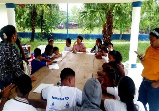 Jornada educativa, desarrollo de liderazgo democrático en villa Altagracia